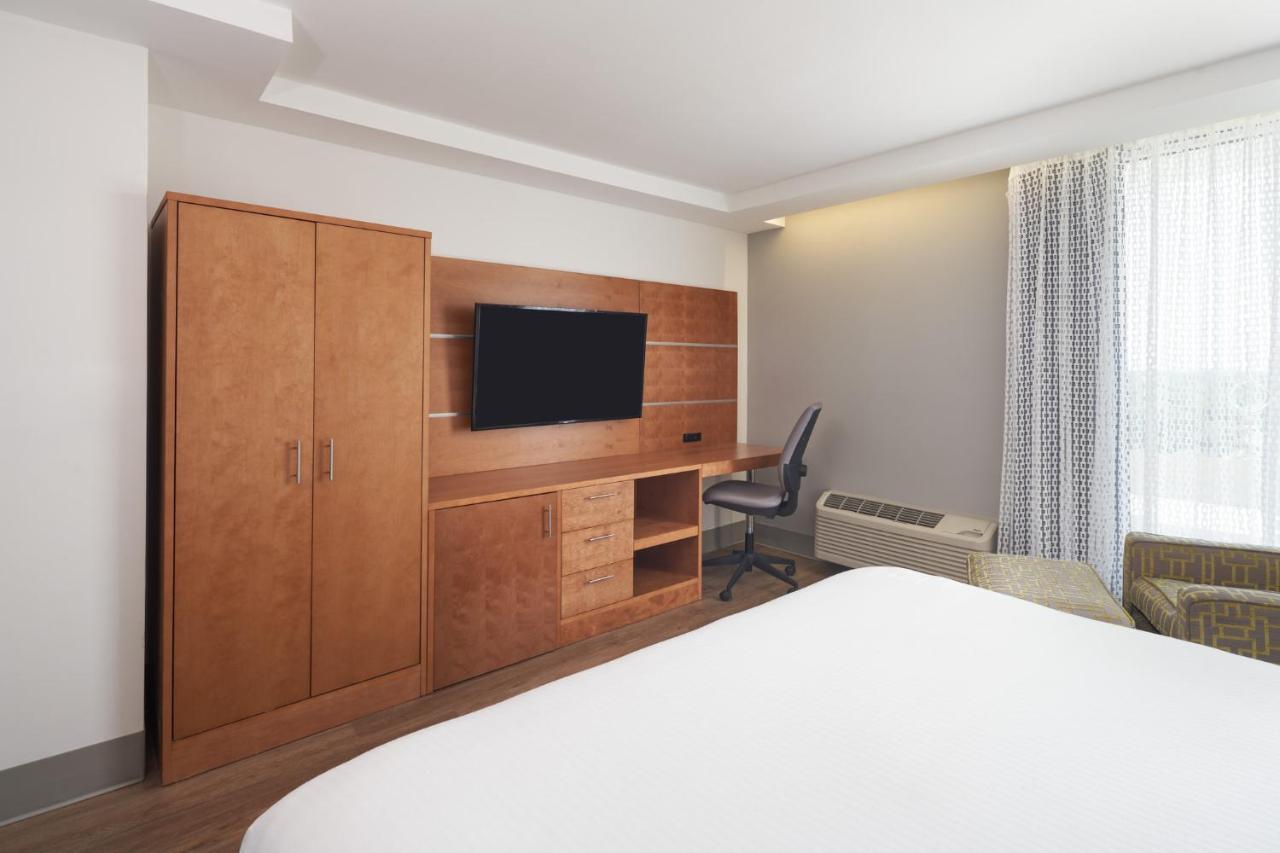 Queen Room with Two Queen Beds,1594780419:JPEG
