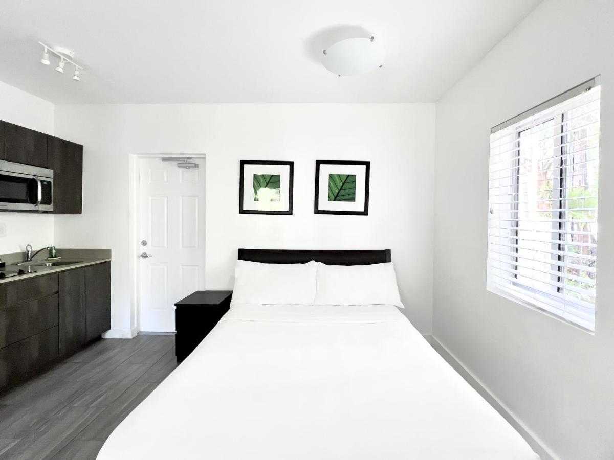 Deluxe Studio met Queensize Bed