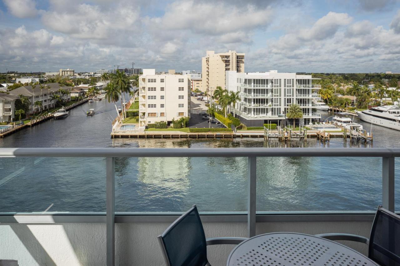 King Suite with Waterway View,1387111034:JPEG