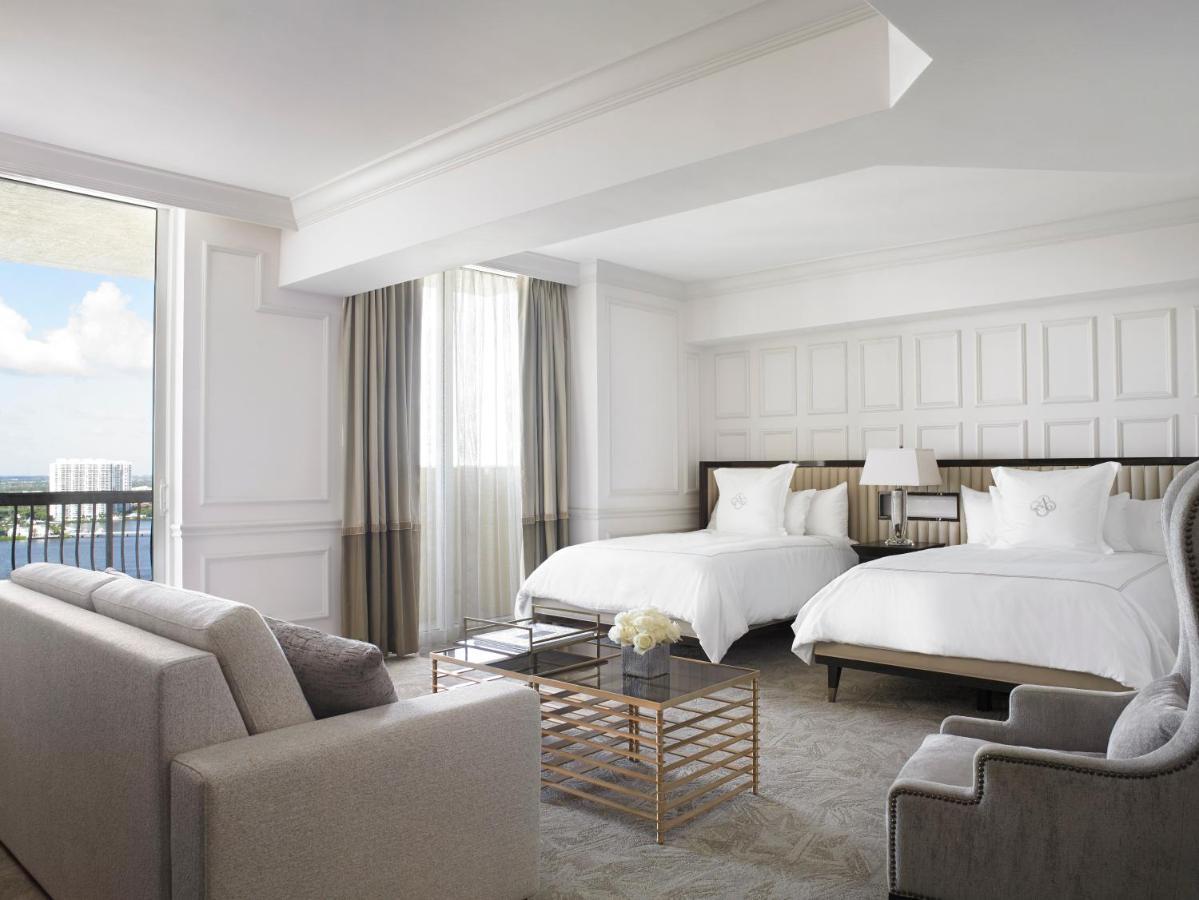 Two Double Beds with City View,1710721883:JPEG