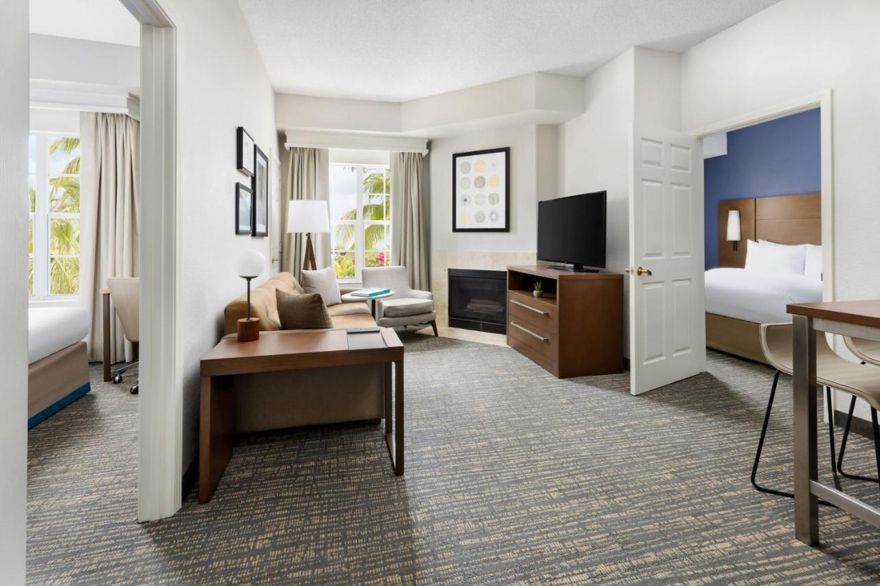 Two-Bedroom Suite,1404859973:JPEG