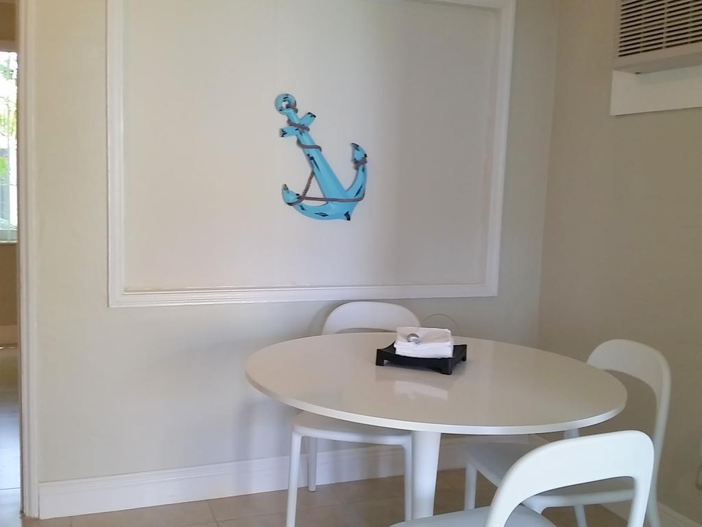 One-Bedroom Suite,983272393:JPEG