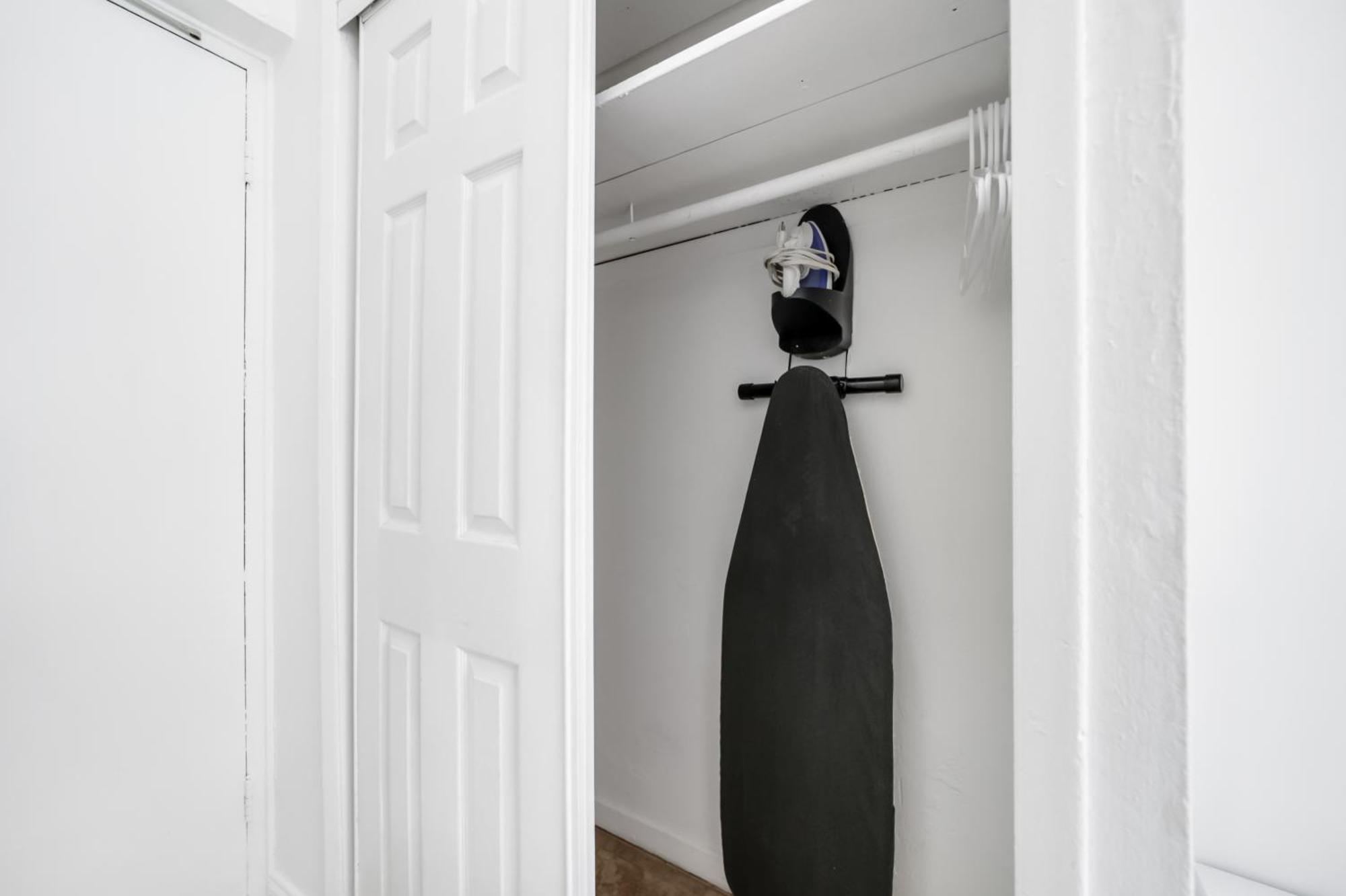 Deluxe King Room Self Check