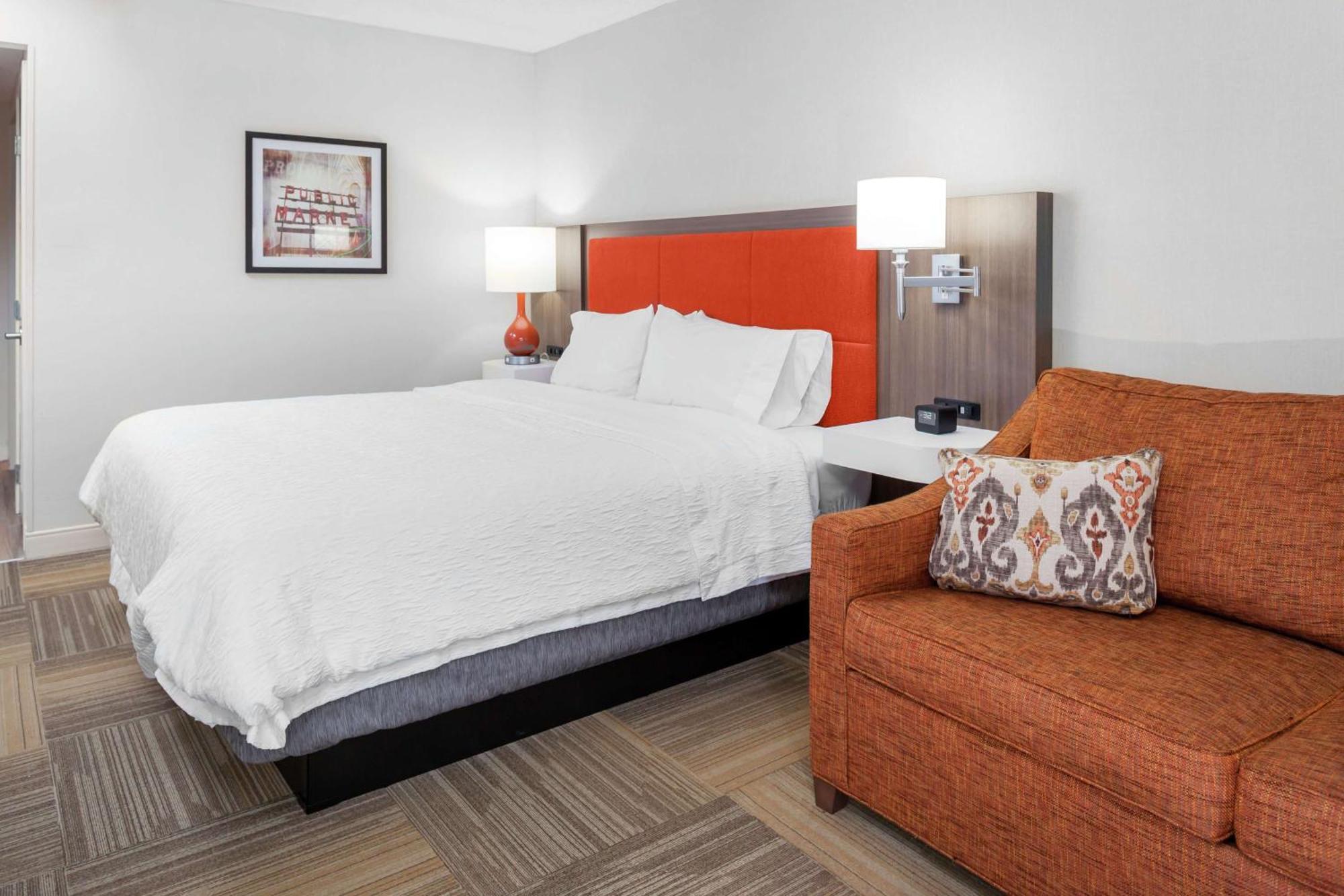 King Room - Disability Access/Roll-in Shower,1709827187:JPEG