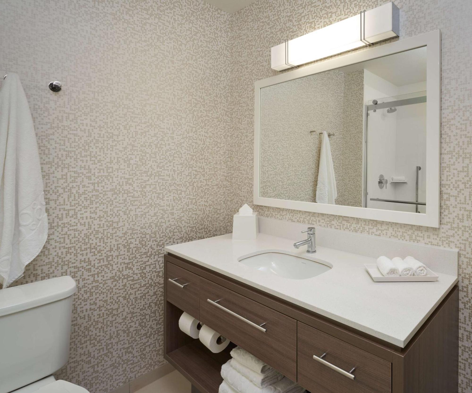 King Studio Suite Non-Smoking