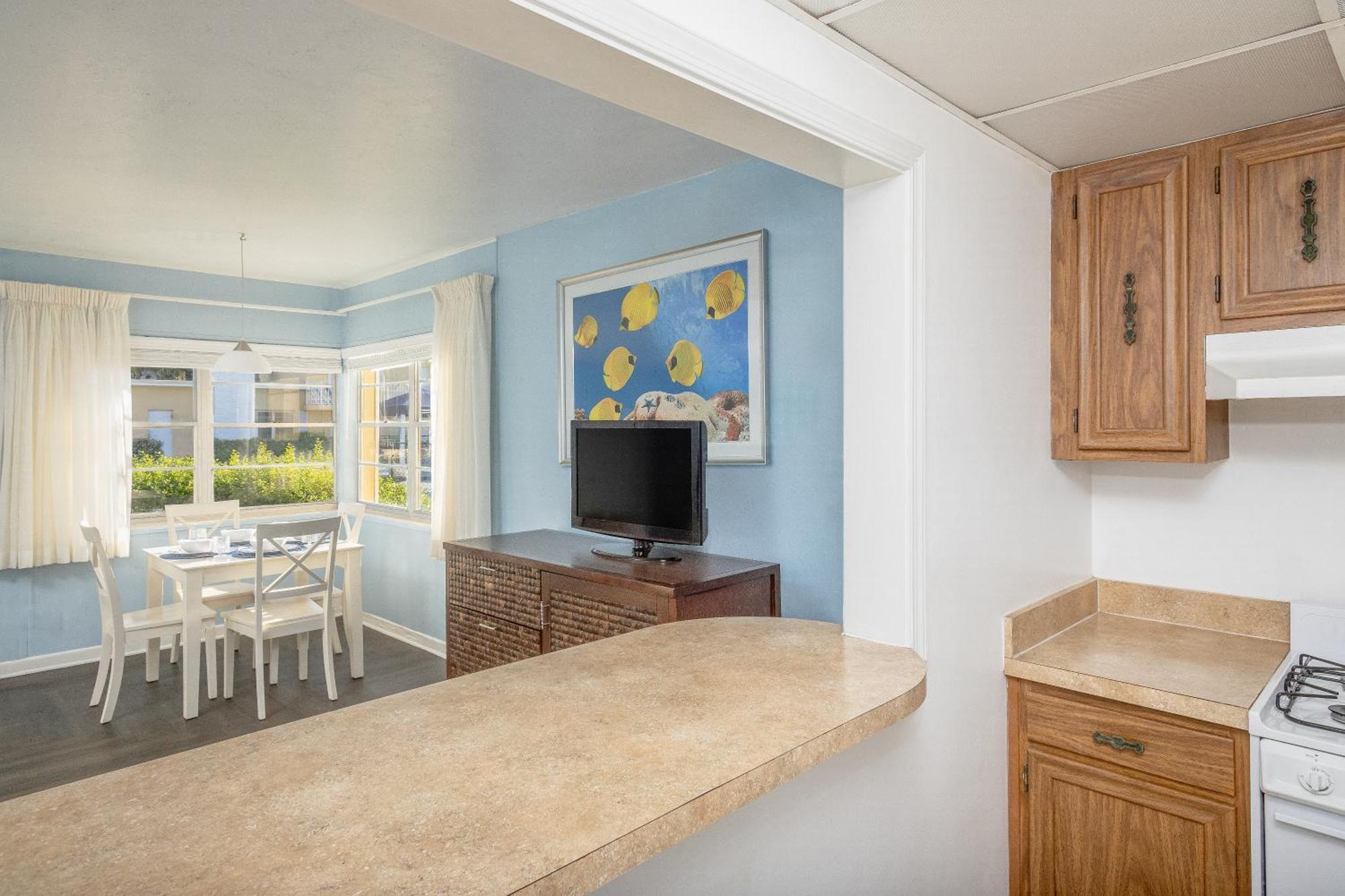 King Suite with Partial Ocean View