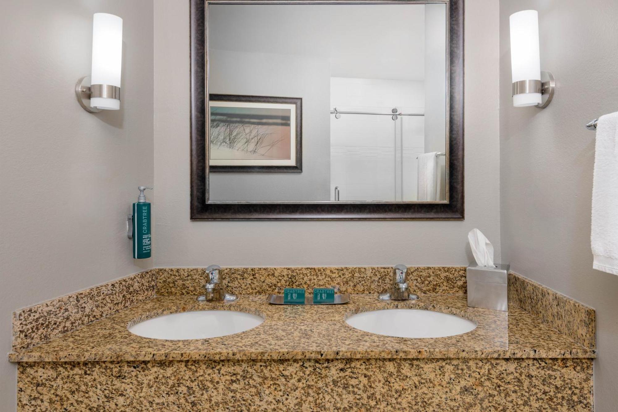 Junior King Suite,1666645386:JPEG