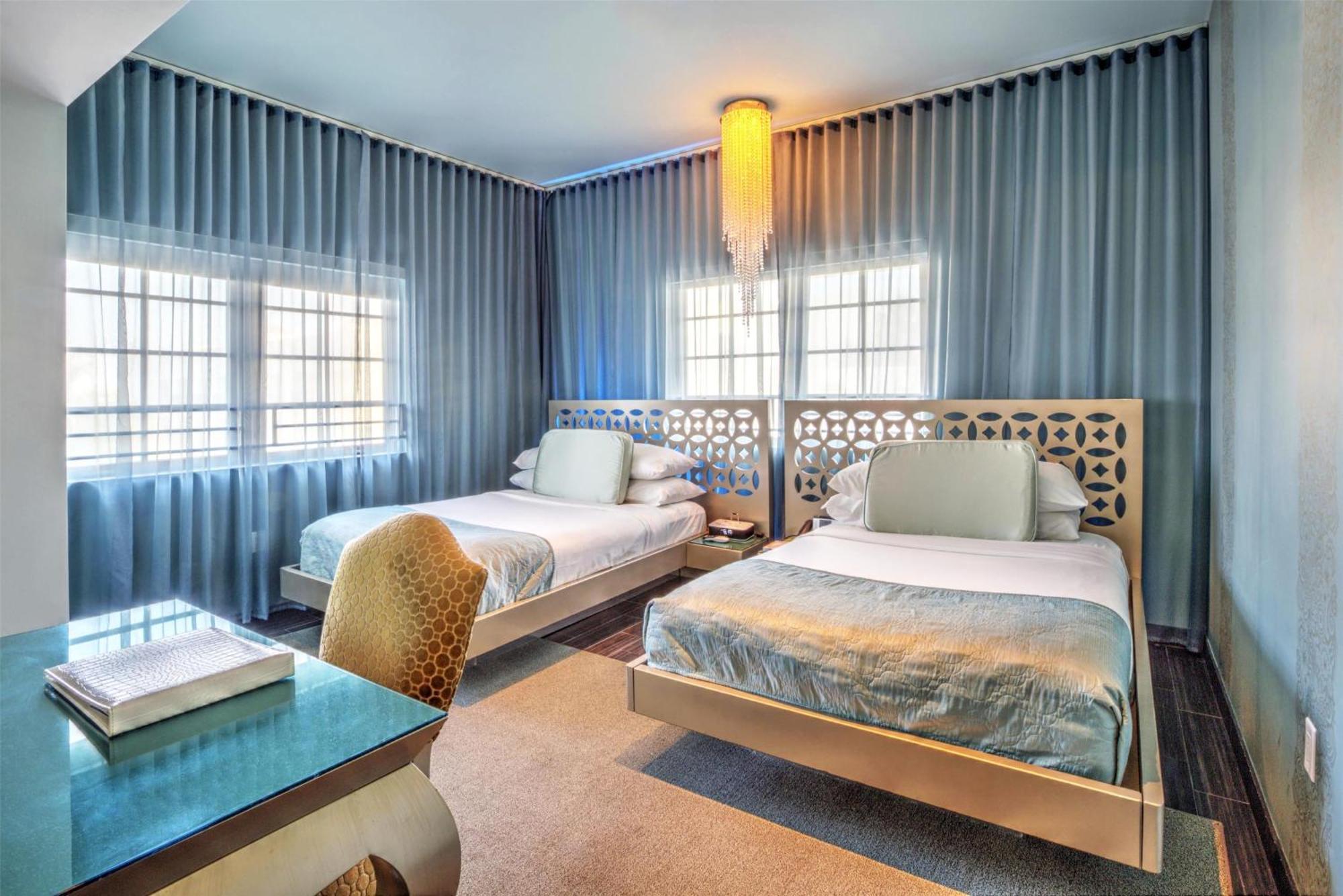 Double Room Two Double Beds Roll Shower
