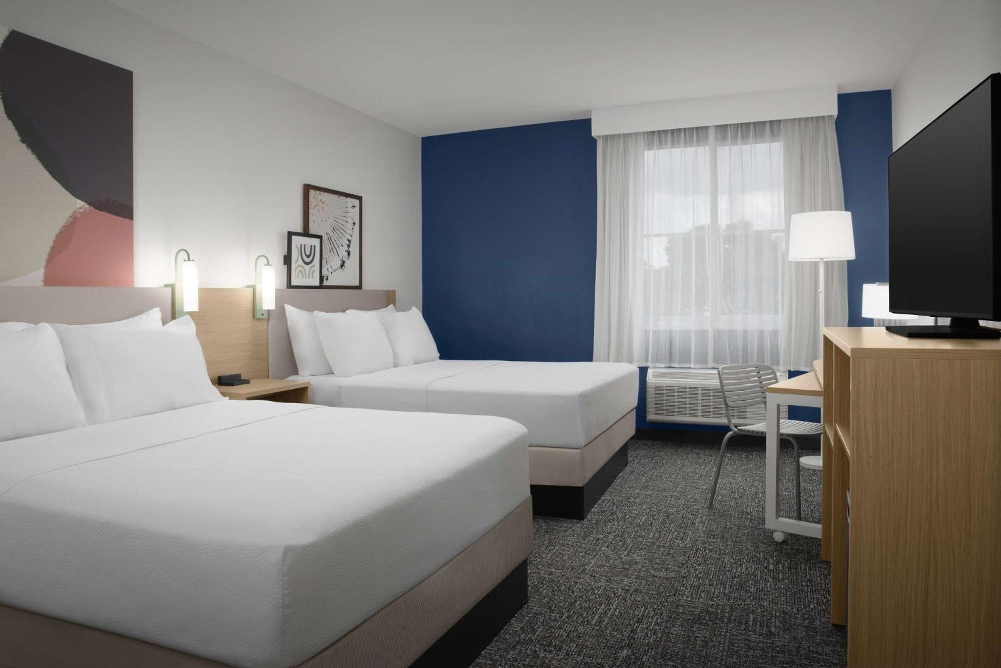 Queen Room Two Queen Beds