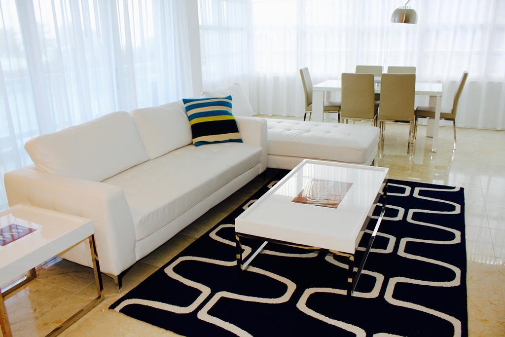 Deluxe Two-Bedroom Master Suite Ocean View