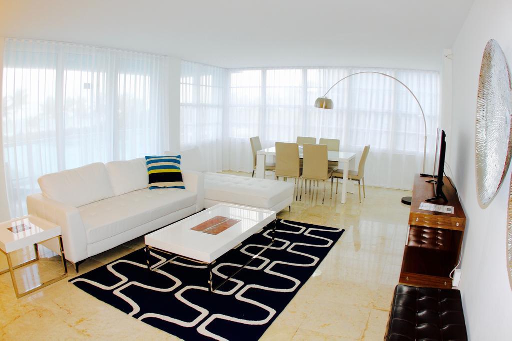 Deluxe Two-Bedroom Master Suite
