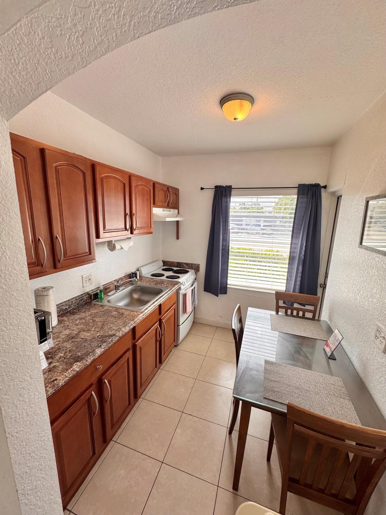 One-Bedroom Suite,1706826613:JPEG