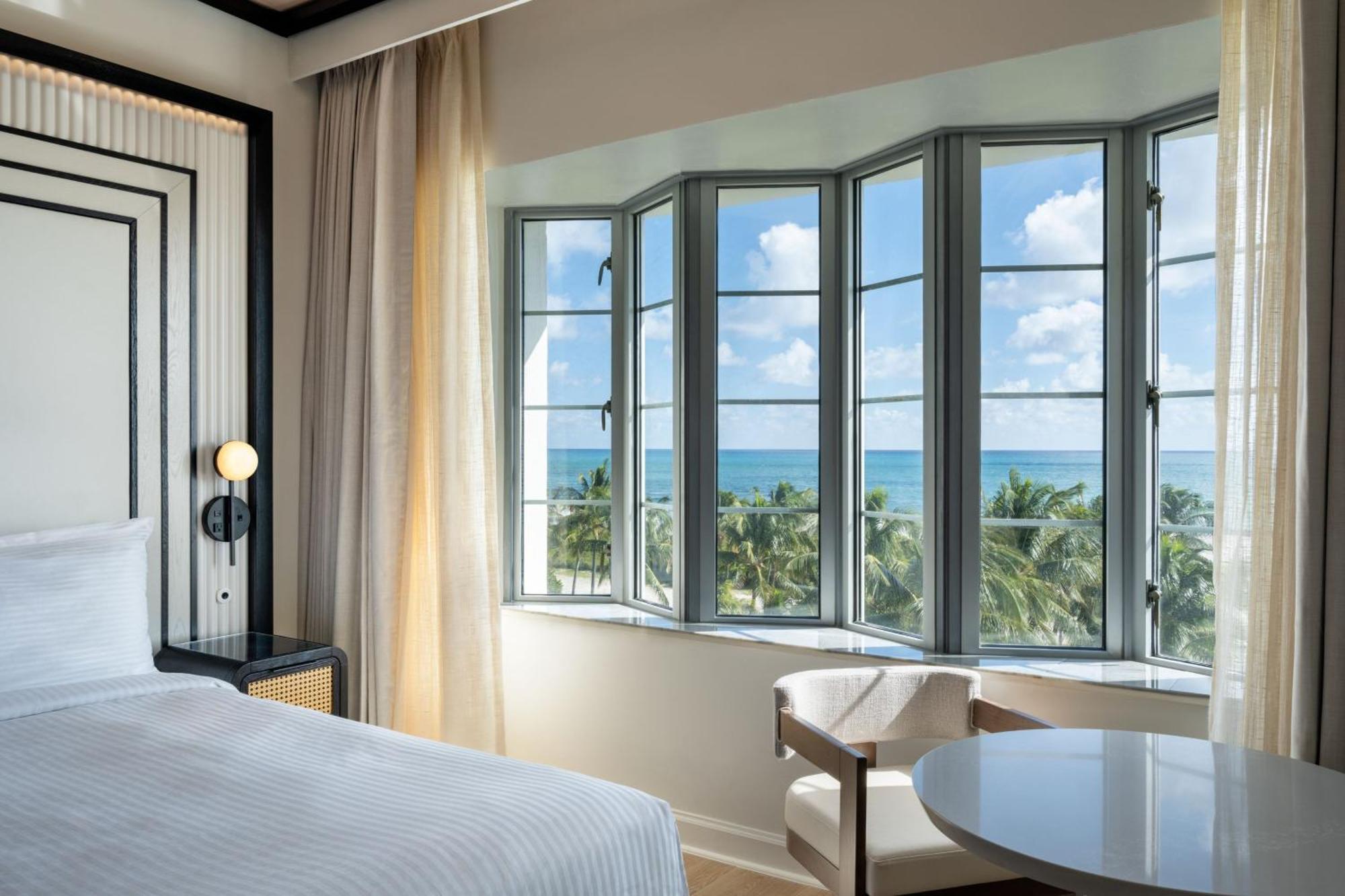 Deluxe King Room with ocean view,1624761711:JPEG