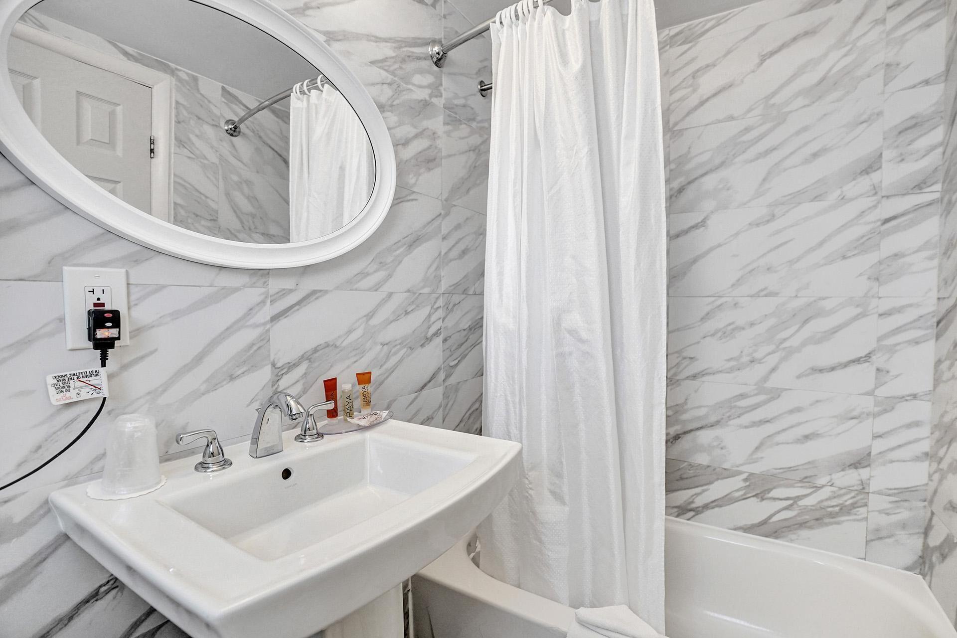 Premium King with Kitchenette,1742664335:JPEG