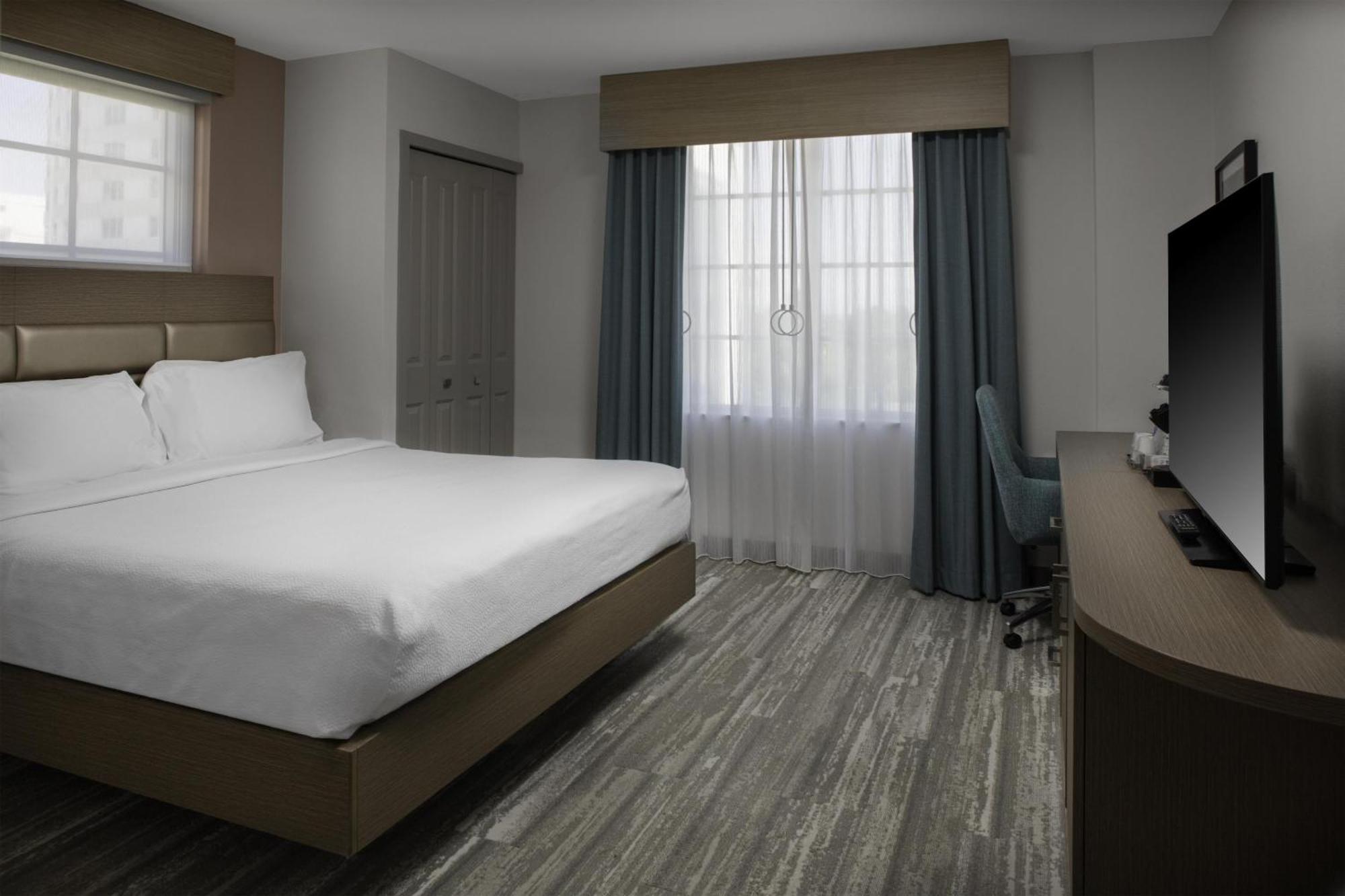 King Room,1742904564:JPEG