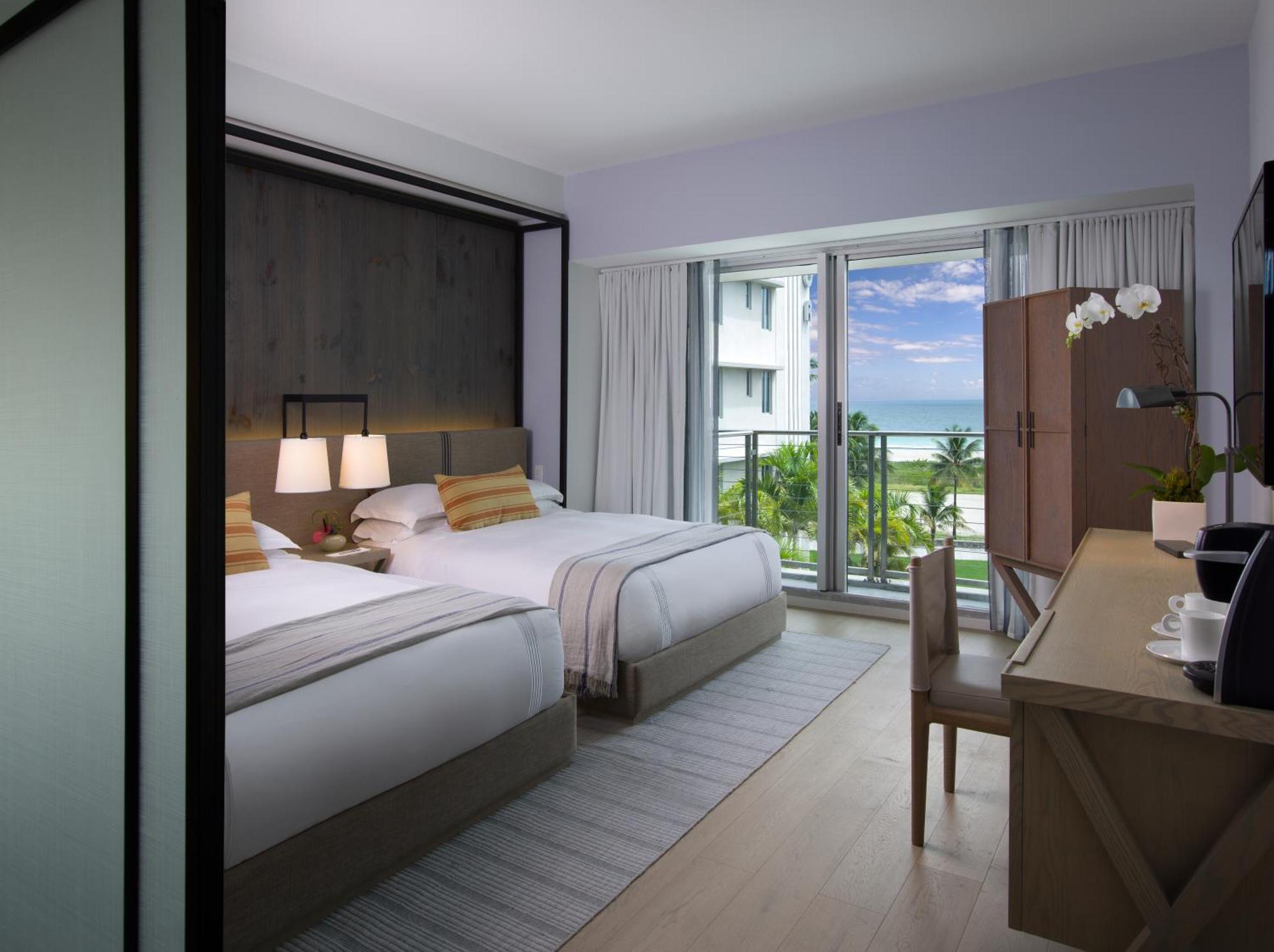 Deluxe Double Room with Two Double Beds,693664710:JPEG