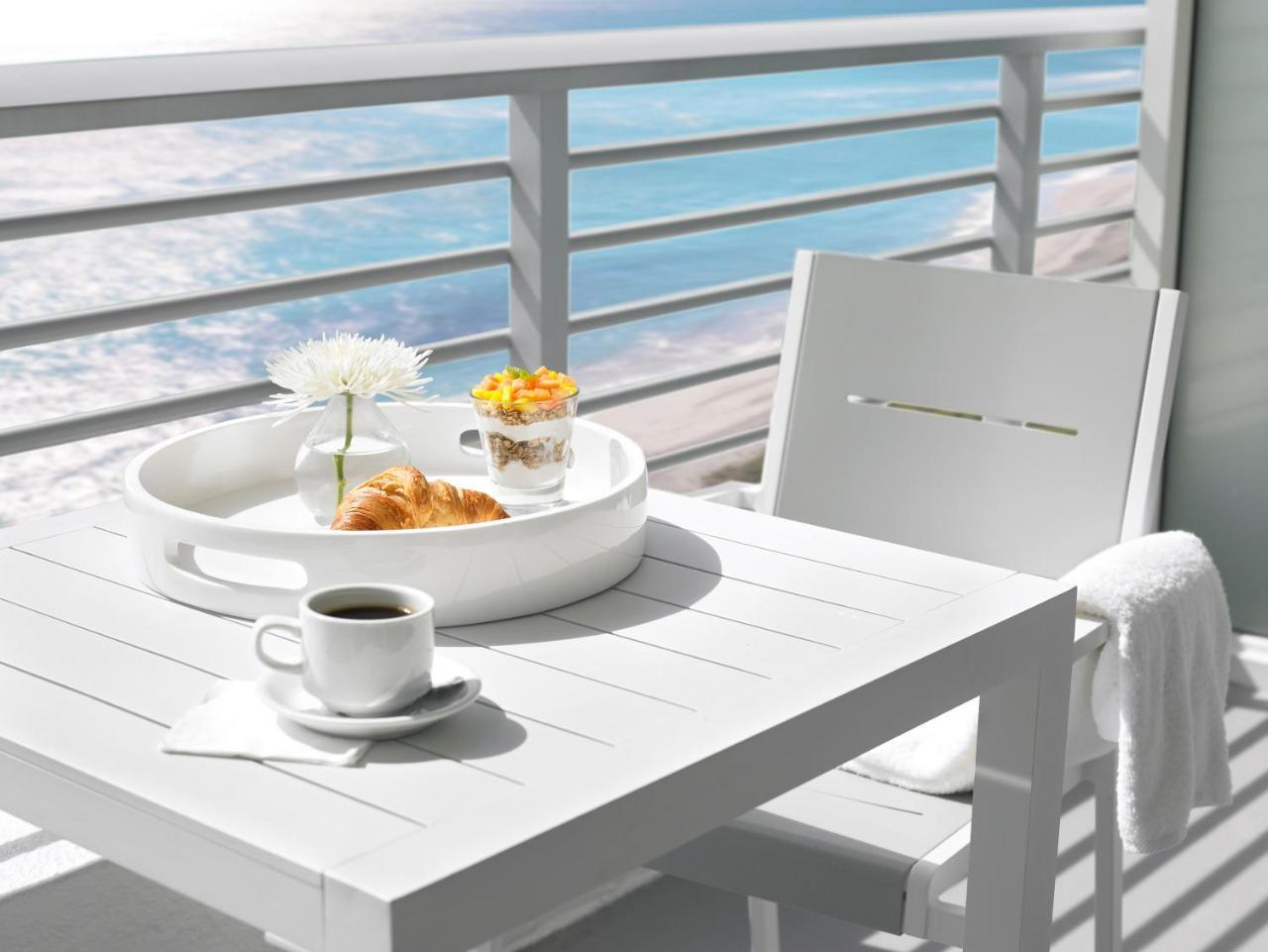 King Suite with Ocean Front View,1276138633:JPEG