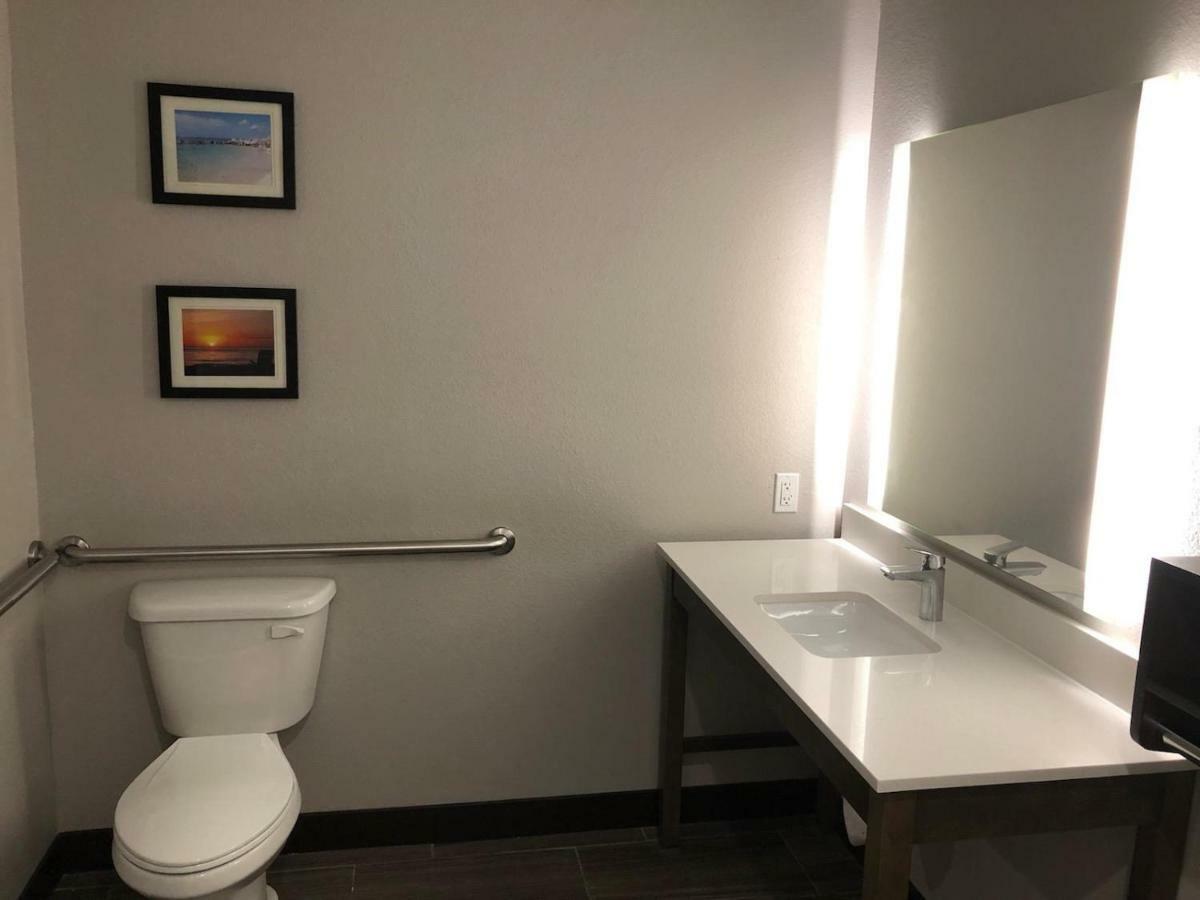 King Suite - Disability Access/Non-Smoking,1280340316:JPEG