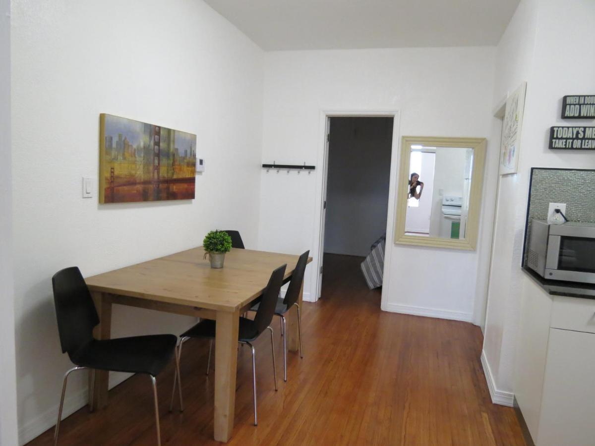 One-Bedroom Apartment,948720892:JPEG