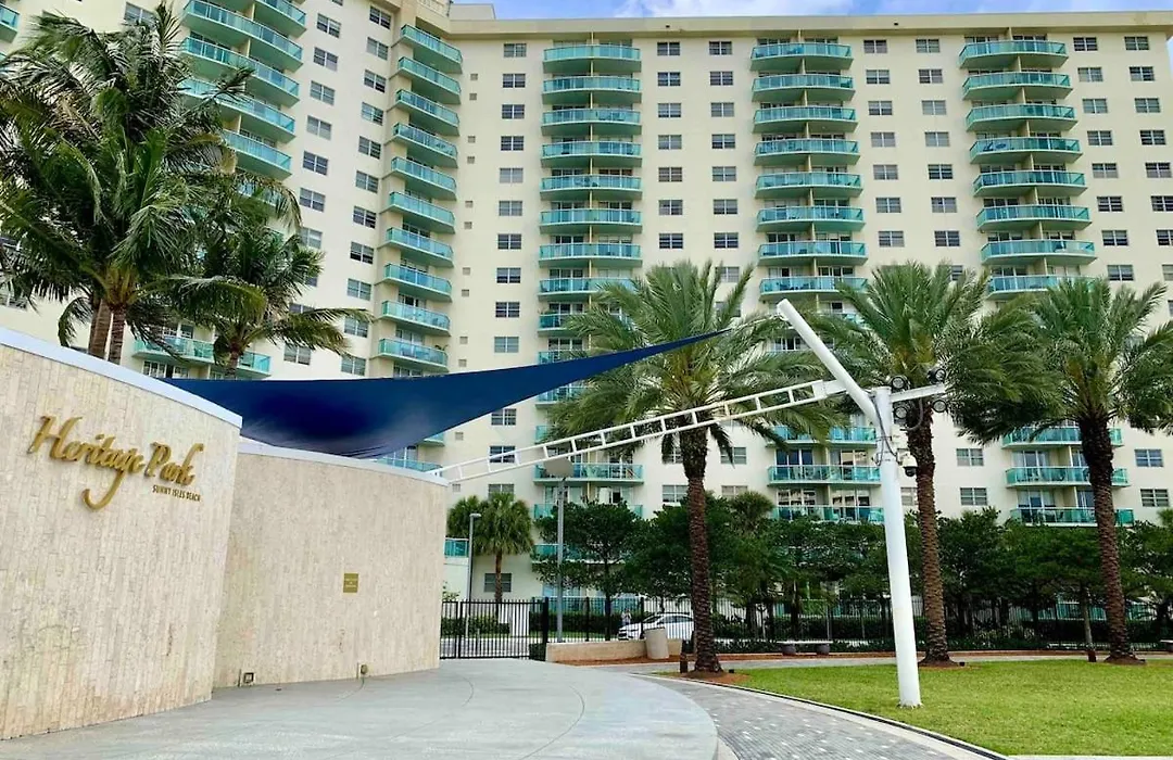 Beach Apartment At Condo-Hotel-1