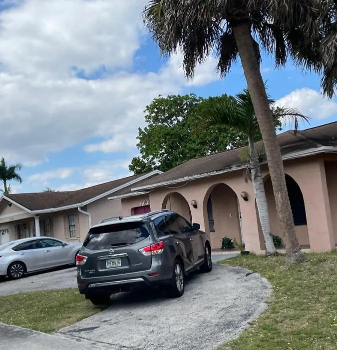 Cozy Guest House Florida, 5801-1
