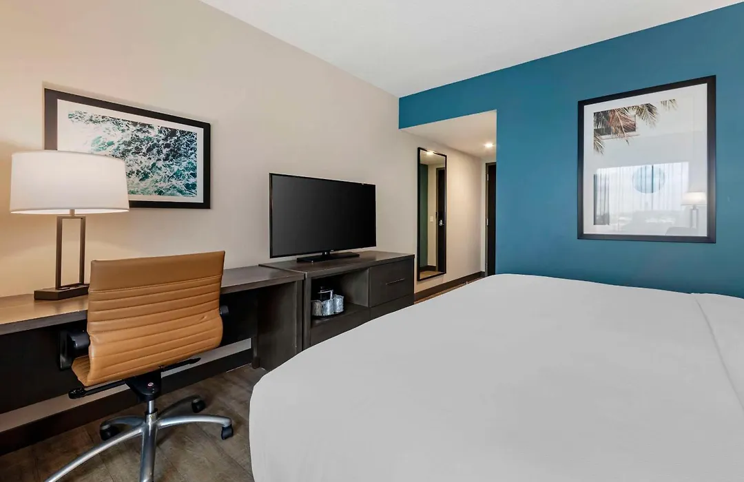 Comfort Inn & Suites Miami International Airport-1