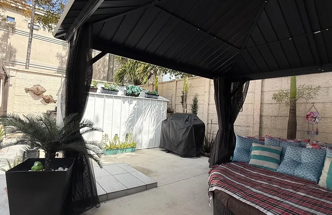 Tiny Place W Private Hot Jacuzzi 7 Min To Miami International Airport-1