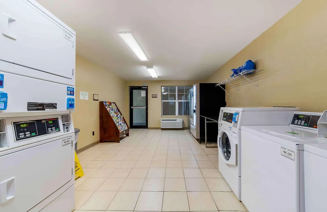 Extended Stay America Suites - Fort Lauderdale - Cypress Creek - Andrews Ave-1