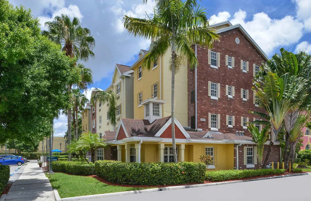 Candlewood Suites Miami Doral By Ihg-1