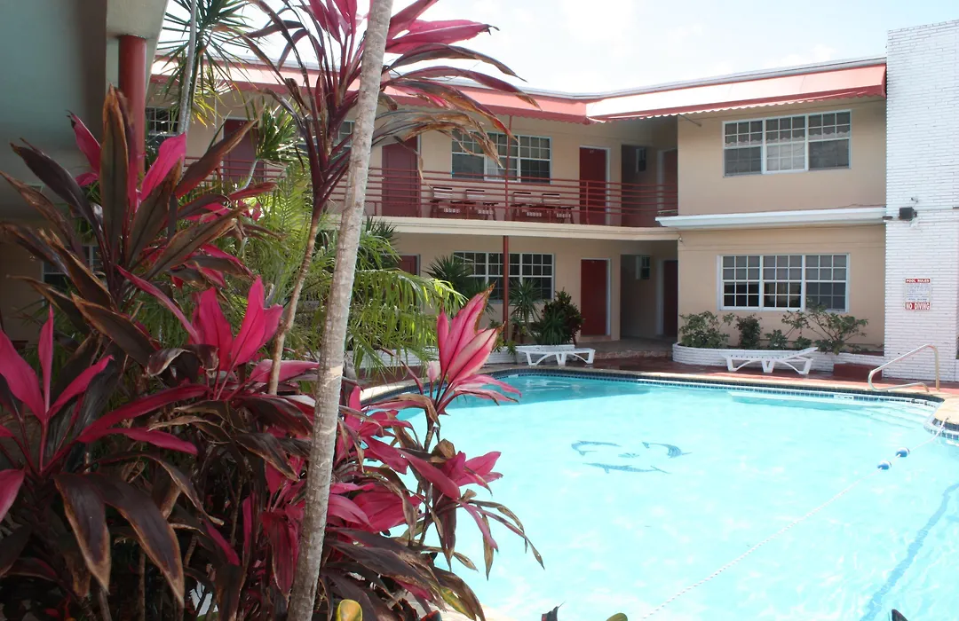 Beach And Town Motel-1