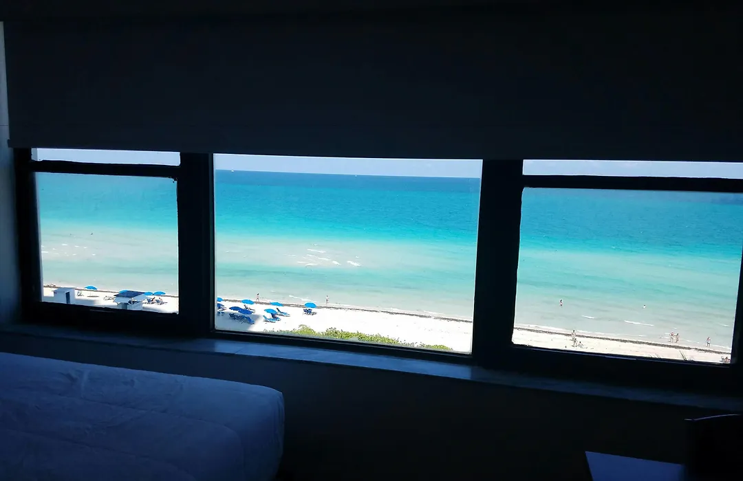 Ocean Front Casablanca Studios With Full Kitchens & Beach Access By Bl Rentals-1