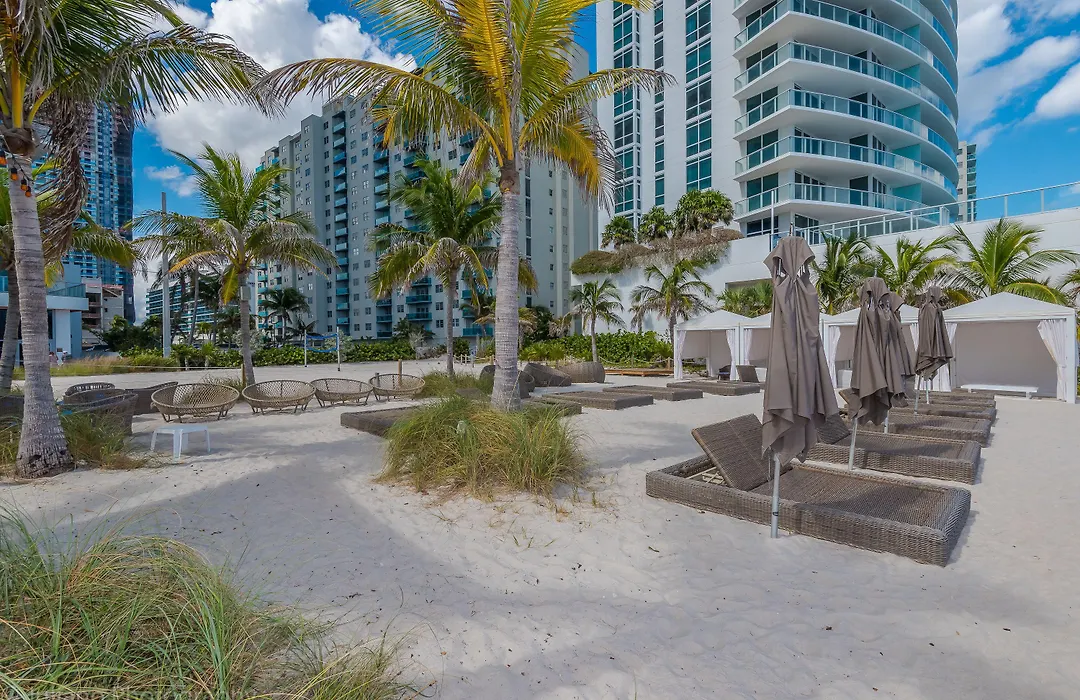 Private Ocean Condos At Hyde Beach Resort & Residences-1