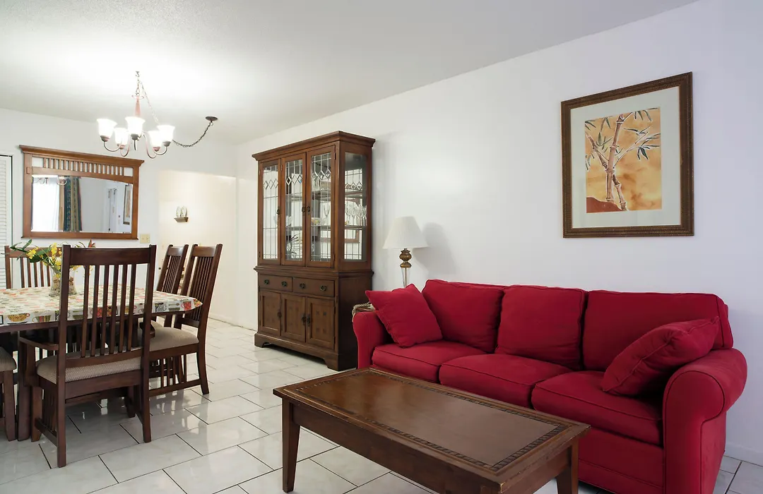 Carriage House Resort-1