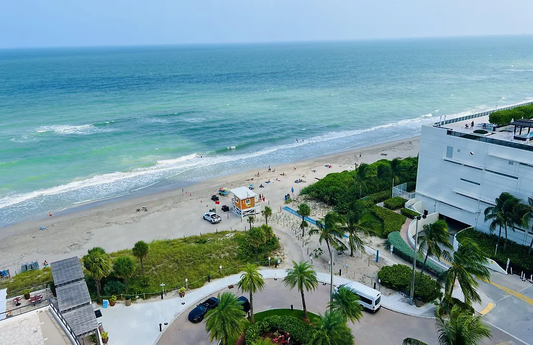 Lyfe Resort&Residences-1
