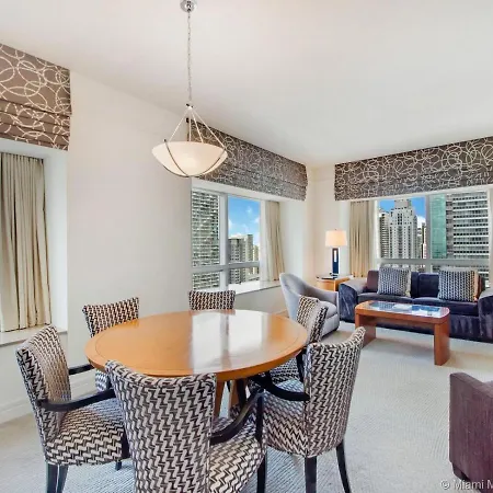 Four Seasons Hotel Miami - Luxury Private Residences-2