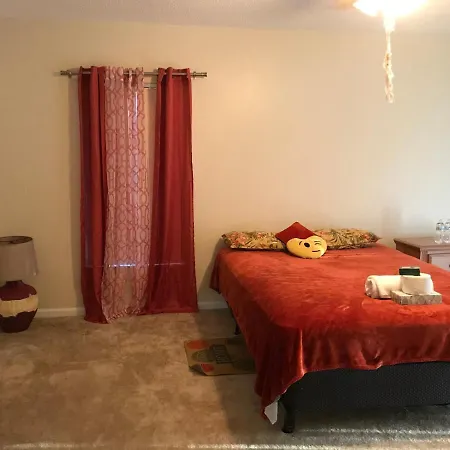 Cozy Guest House Florida, 5801-2