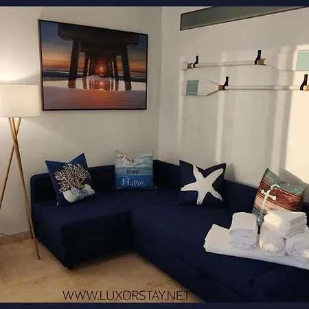 Beachfront Studio-Apt Retreat In Sunny Isles Beach-3