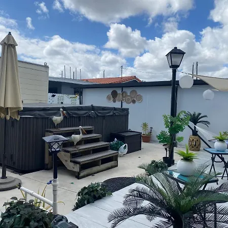 Tiny Place W Private Hot Jacuzzi 7 Min To Miami International Airport-2