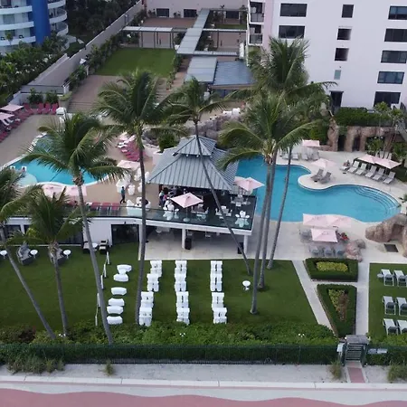 Deluxe Apartments By South Florida Vacations-3