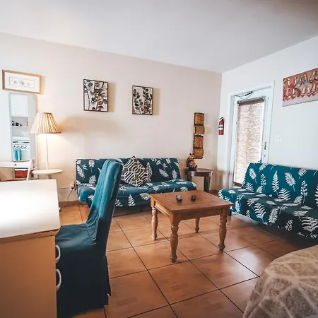 Hollywood Light Haven Lodge-3
