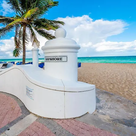 High Floor Luxury 2Br 2Ba, Sleeps 6, Resort Access - Horizon By Homestakes Stays-2