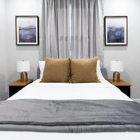 Stylish Miami Suite - Self Check-In-3