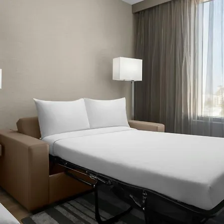 Ac Hotel By Marriott Miami Dadeland-3