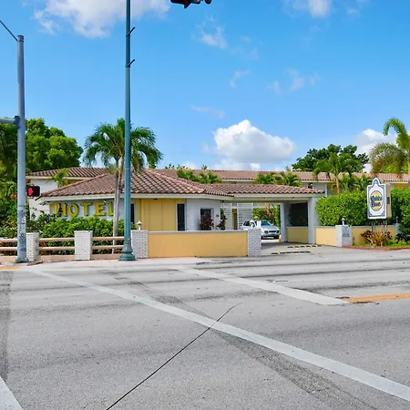 Oyo Hotel Coral Gables - Miami Airport-2