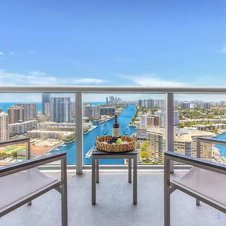 Infinite View With Balcony And Resort, Pool, Gym-3