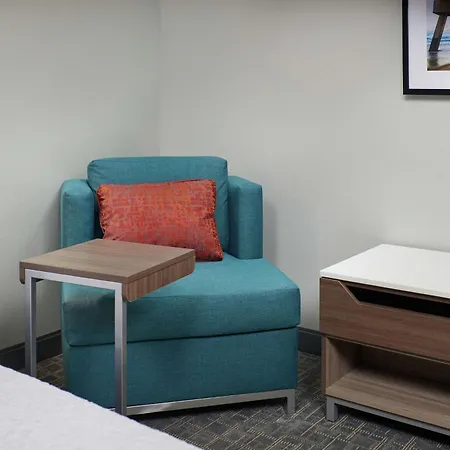 Hampton Inn Juno Beach-3
