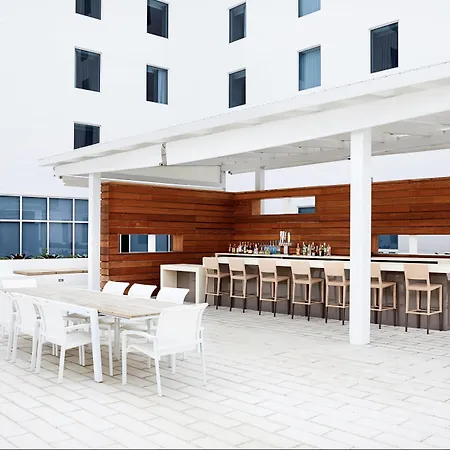 Ac Hotel By Marriott Miami Aventura-3