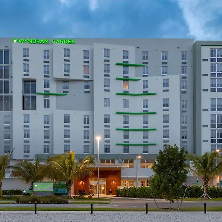 Wyndham Garden Miami International Airport-2
