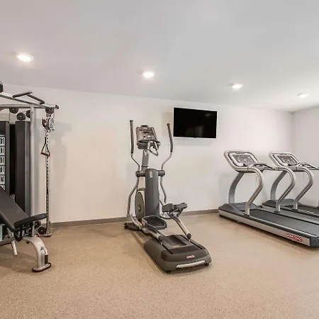Woodspring Suites Doral Miami Airport-3