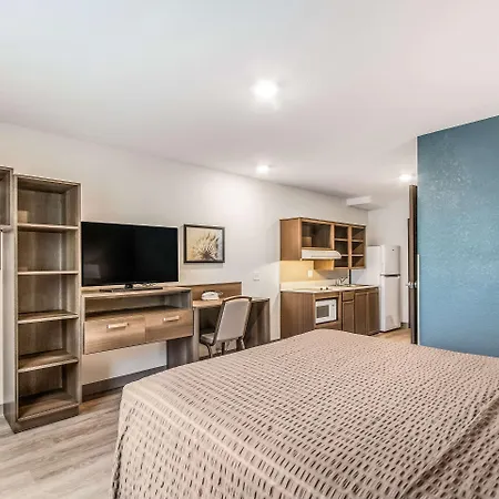 Woodspring Suites Doral Miami Airport-2
